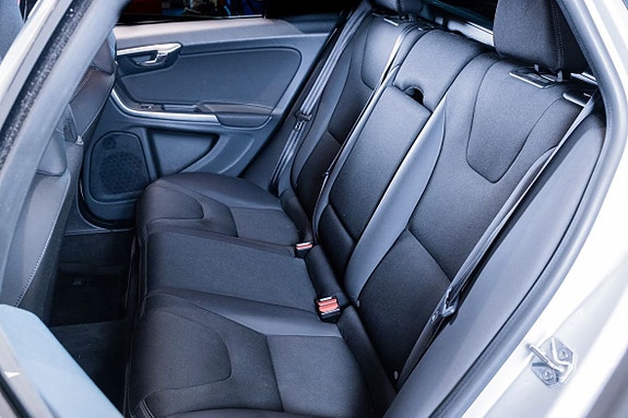 Volvo V60 23 of 24