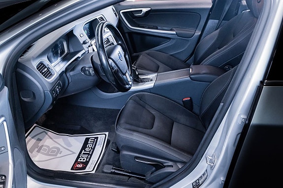 Volvo V60 12 of 24