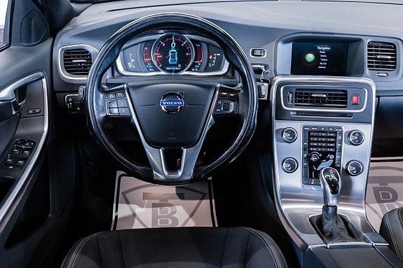 Volvo V60 16 of 24