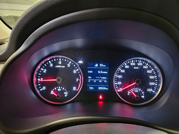 Kia Stonic 8 of 8