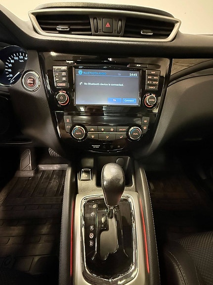 Nissan Qashqai 10 of 12