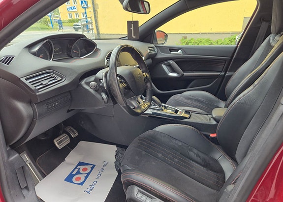 Peugeot 308 11 of 11
