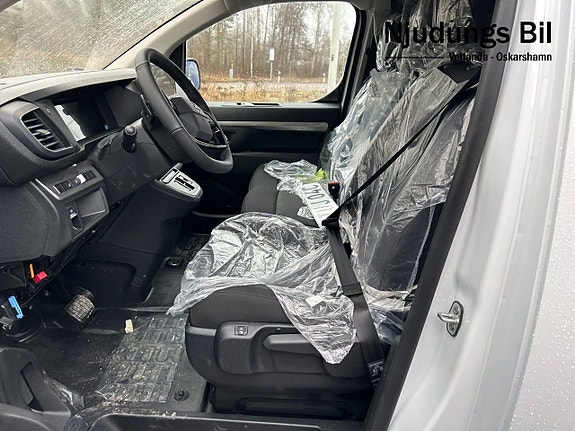 Opel Vivaro 5 of 5