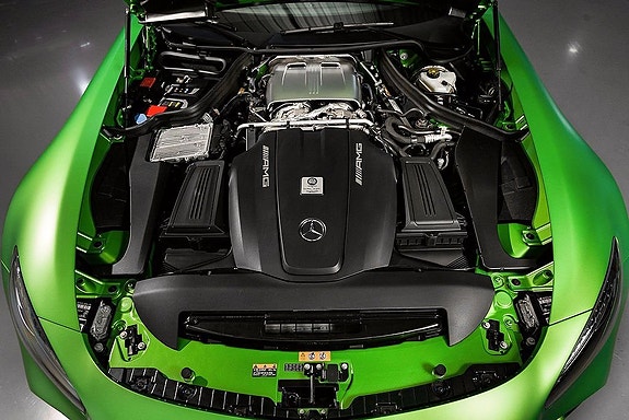 Mercedes-Benz AMG GT R 11 of 22