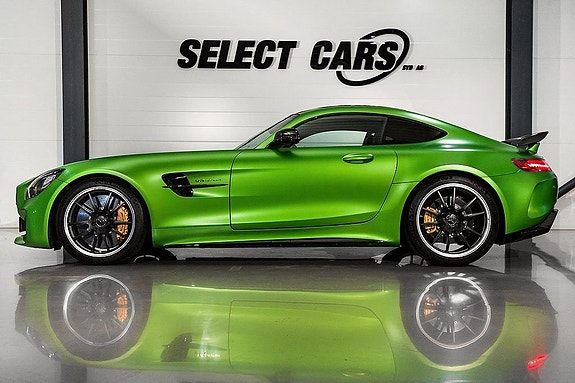 Mercedes-Benz AMG GT R 2 of 5