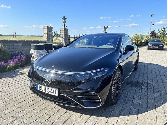 Mercedes-Benz EQS450+