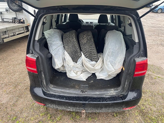 Volkswagen Touran 14 of 14