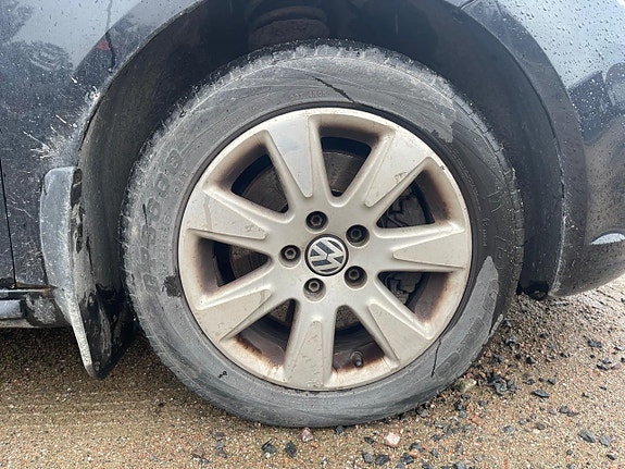 Volkswagen Touran 9 of 14