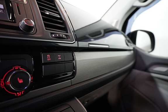 Volkswagen Transporter 15 of 19
