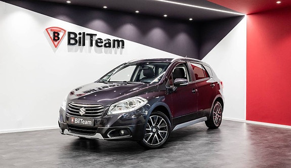 Suzuki SX4 S-Cross 2 of 5