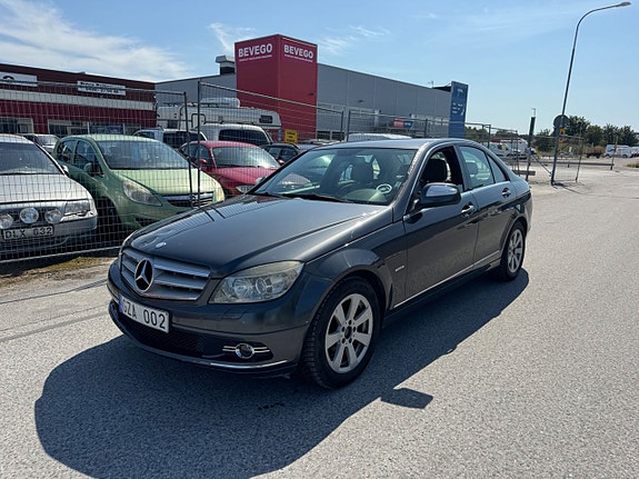 Mercedes-Benz C200 6 of 30