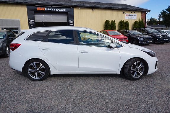 Kia Ceed 2 of 7