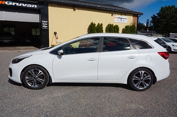 Kia Ceed 4 of 7