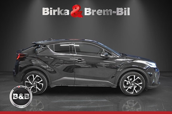 Toyota C-HR 8 of 15