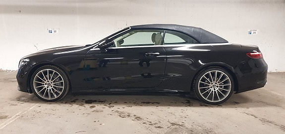 Mercedes-Benz E200 21 of 21