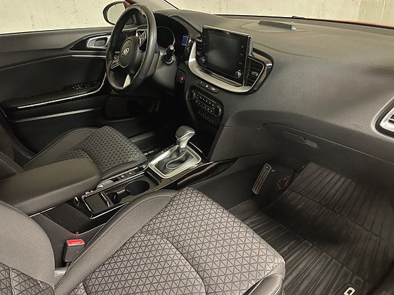 Kia Ceed 9 of 15