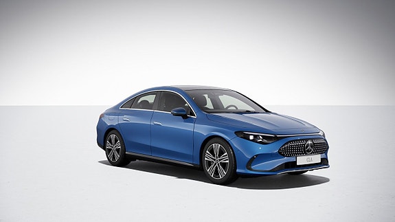 Mercedes-Benz CLA250 3 of 5