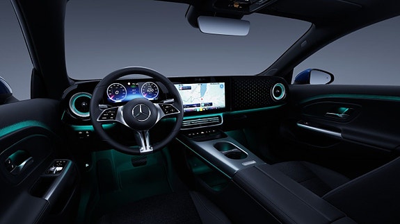 Mercedes-Benz CLA250 9 of 14