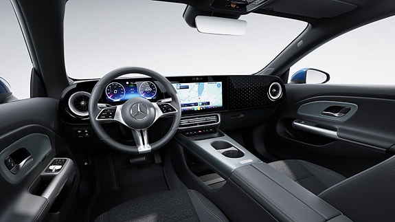 Mercedes-Benz CLA250 11 of 14