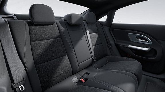 Mercedes-Benz CLA250 14 of 14
