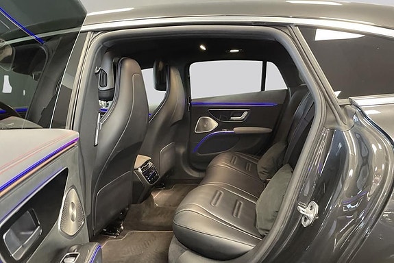 Mercedes-Benz EQS53 9 of 17