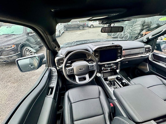 Ford F-150 9 of 12