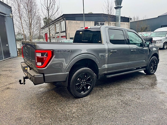 Ford F-150 2 of 12