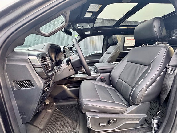 Ford F-150 8 of 12
