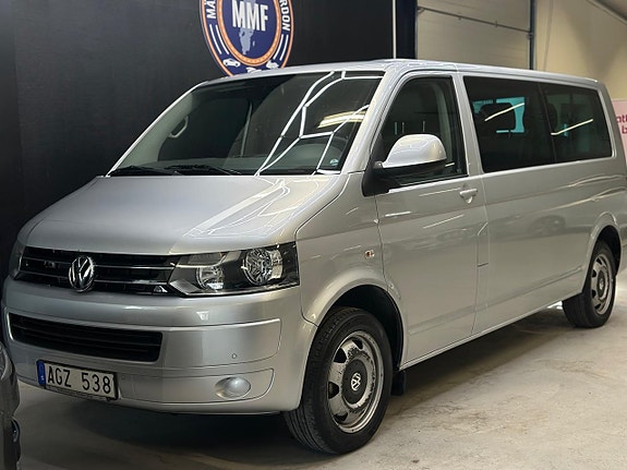 Volkswagen Caravelle 5 of 5
