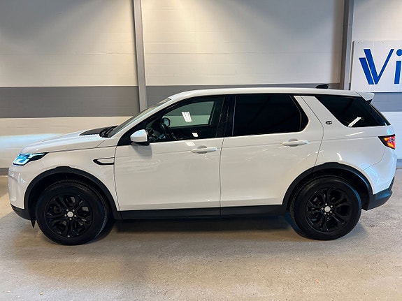 Land Rover Discovery Sport 3 of 5