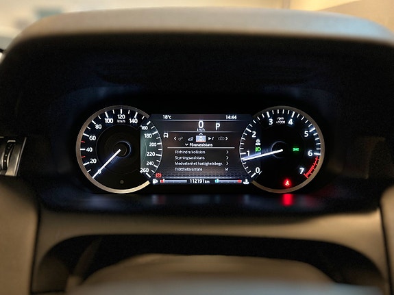 Land Rover Discovery Sport 16 of 25