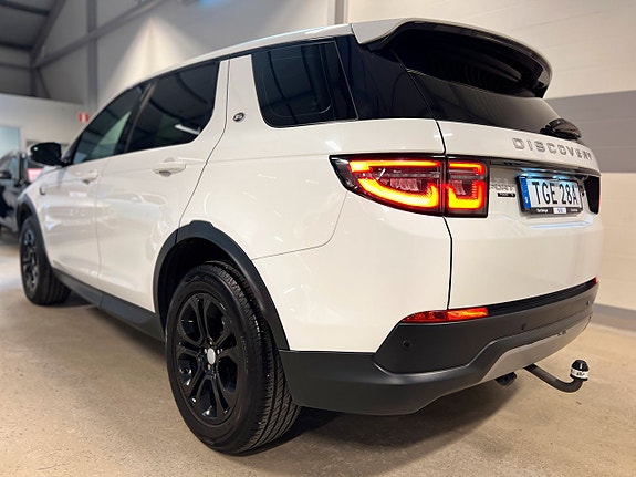 Land Rover Discovery Sport 4 of 5
