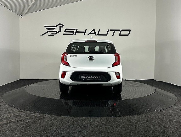 Kia Picanto 6 of 22