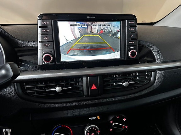 Kia Picanto 18 of 22