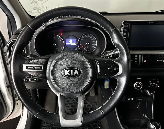 Kia Picanto 12 of 22