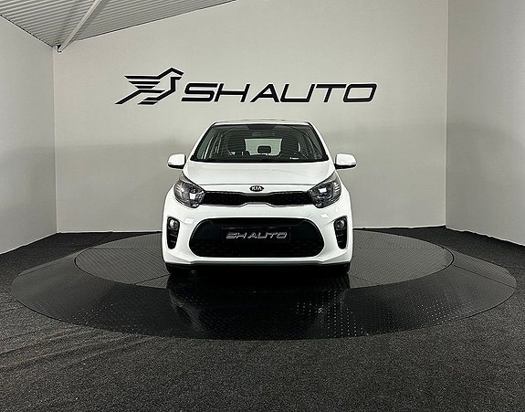 Kia Picanto 2 of 22