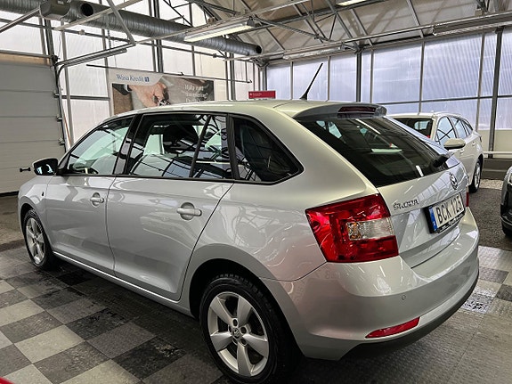 Skoda Rapid Spaceback 3 of 5