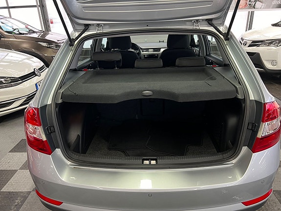 Skoda Rapid Spaceback 12 of 18