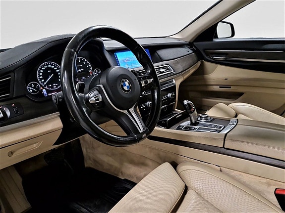 BMW 740Li 11 of 27
