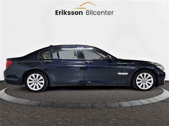 BMW 740Li 8 of 27
