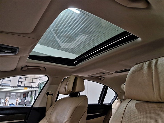 BMW 740Li 16 of 27