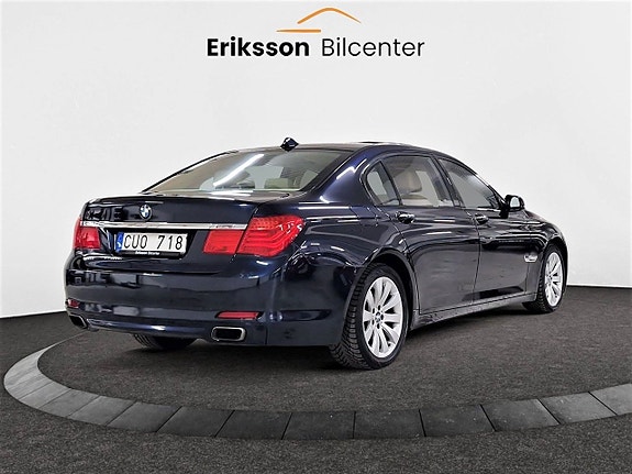 BMW 740Li 5 of 27