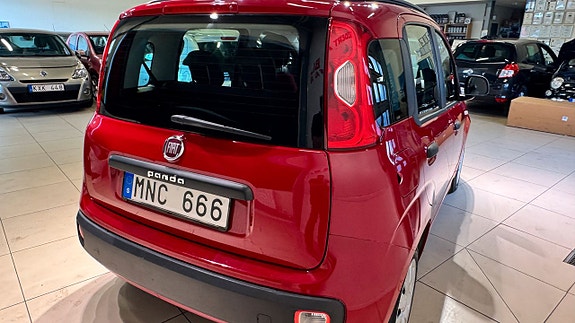 Fiat Panda 8 of 16