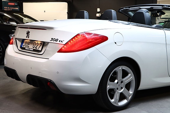 Peugeot 308 8 of 23