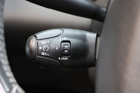 Peugeot 308 21 of 23