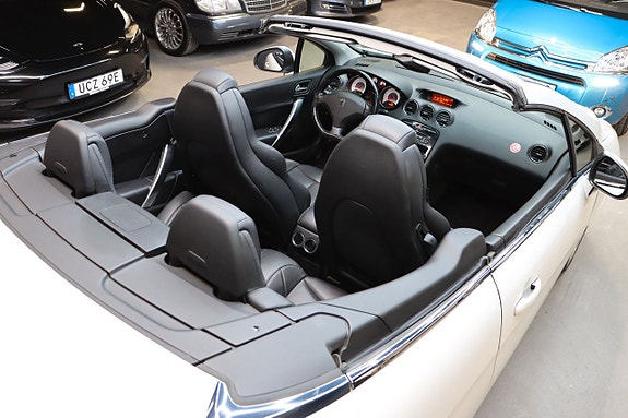 Peugeot 308 17 of 23