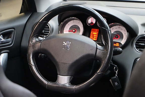 Peugeot 308 19 of 23