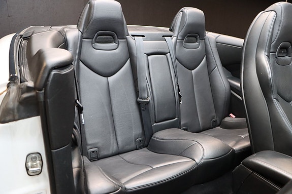 Peugeot 308 16 of 23