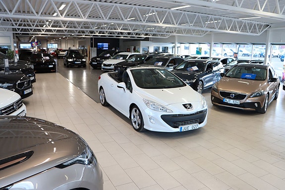 Peugeot 308 3 of 5