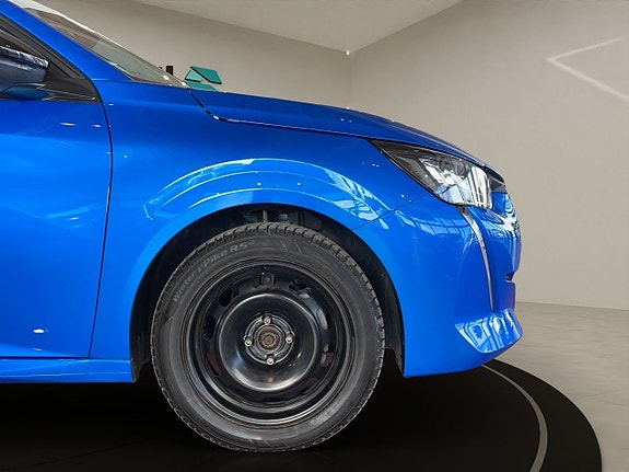 Peugeot 208 13 of 13